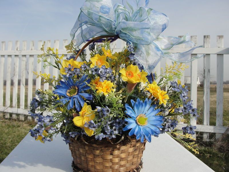   Yellow Narcissus Silk Flowers Florist Wicker Basket of Wildflowers