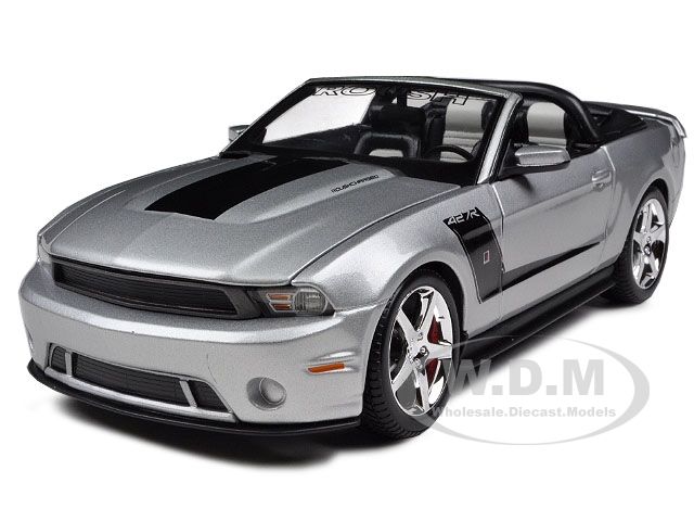 2010 FORD MUSTANG 427R CONVERTIBL​E ROUSH SILVER 1/18  