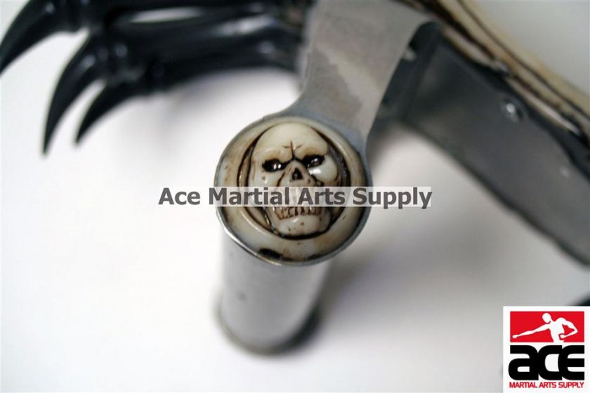 ZOMBIE GEAR SKULL BONE TRI BLADED WOLVERINE HAND CLAW  