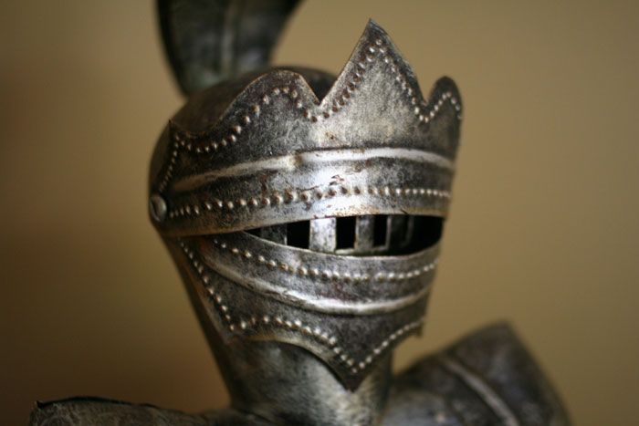 Vintage Knight Armor Statue Metal Medieval 28 Figurine  