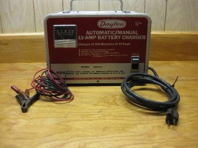 VINTAGE DAYTON AUTOMATIC / MANUAL BATTERY 12 VOLTS CHARGER MODEL 