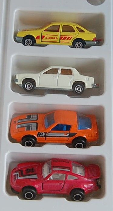   MAJOKIT 7801 MIB SEALED in BOX SHELL GAS STATION GARAGE w 4 CAR NR