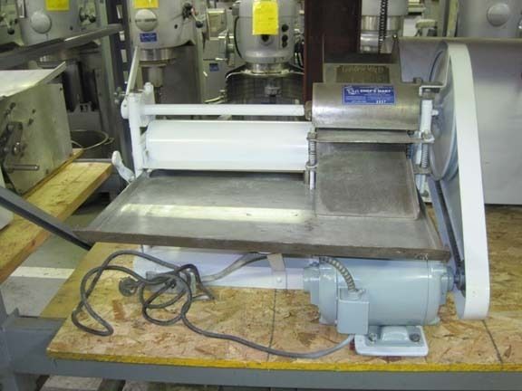 COLBORNE COMMERCIAL DOUGH ROLLER 8857 bakery, pizzeria, cakes, bread 