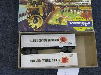   Railroad Engine Illinois central Piggyback grain Vintage Train cars 5