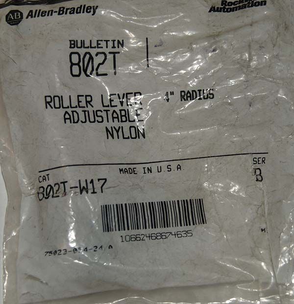 ALLEN BRADLEY 802T W17 Limit Switch Roller Lever NEW  