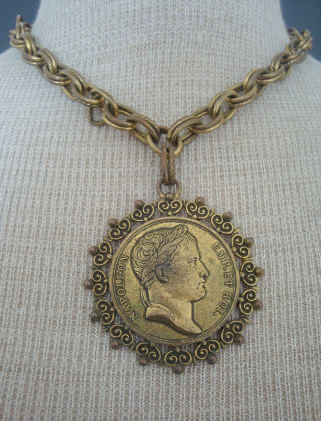   Napoleon Chunky Pendant On Gold Tone Chunky Chain Necklace  
