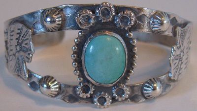 VINTAGE NAVAJO INDIAN STERLING APPLIED CHIEF HEADS TURQUOISE CUFF 