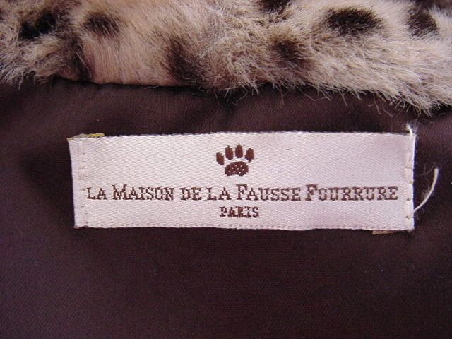 LA MAISON DE LA FAUSSE FOURRURE FAUX FUR COAT  