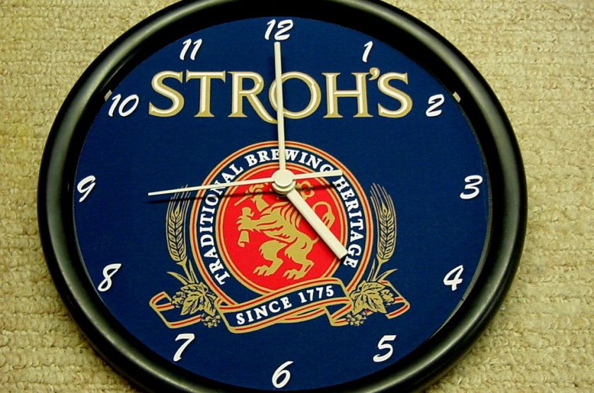 Strohs Beer 10 Wall Clock   Detroit, Michigan  