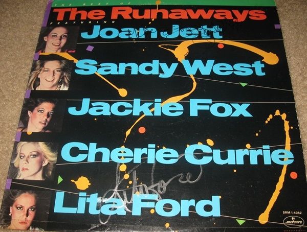 THE RUNAWAYS AUTOGRAPHED ALBUM   JOAN JETT & LITA FORD  