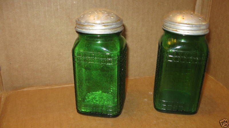 Vintage Salt Pepper Vintage Owens Illinois Green Square  