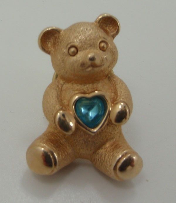 AVON TEDDY BEAR BLUE TOPAZ BIRTHSTONE DEC PIN BROOCH  