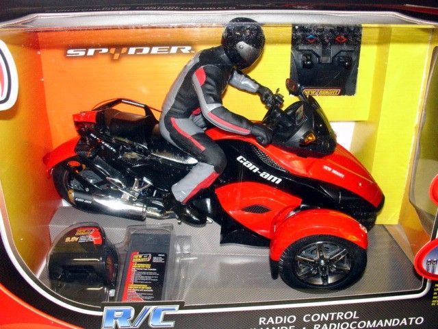 CAN AM SPYDER RADIO CONTROL ROADSTER BRP BRAND NEW IN FACTORY BOX RED 