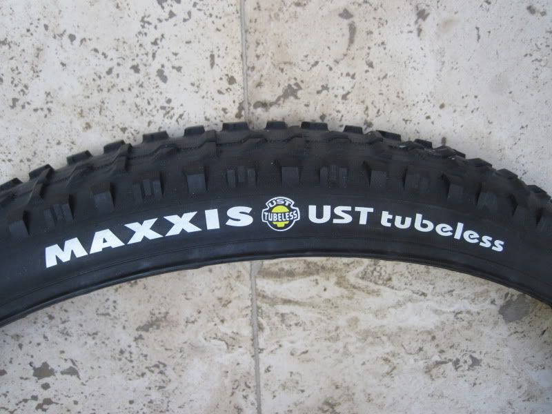   Highroller 26x2.1 UST Tubeless Mountain Bike Tire   