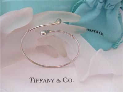 Tiffany & Co Elsa Peretti Elongated Teardrop Sterling Silver Bangle 