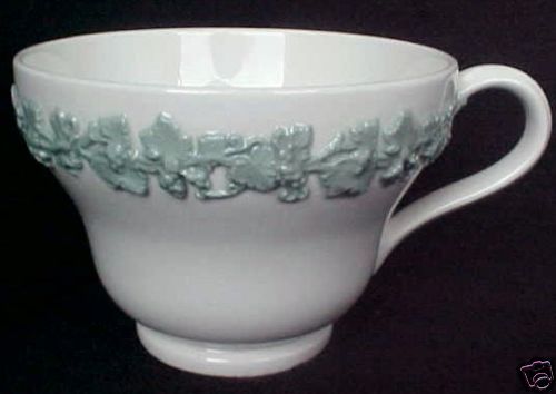 WEDGWOOD EMBOSSED QUEENSWARE OF ETRURIA & BARLASTON CUP  