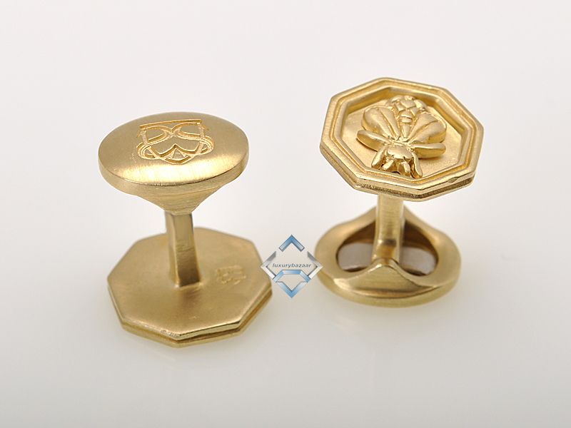 Slane & Slane 18K Yellow Gold Bee Cufflinks  