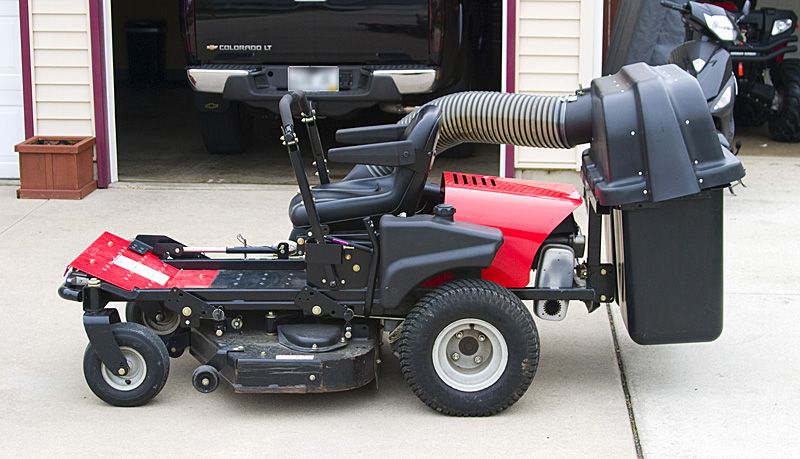 Gravely Mini ZT 1540 Zero Turn Mower   40 Inch Deck with Bagger 