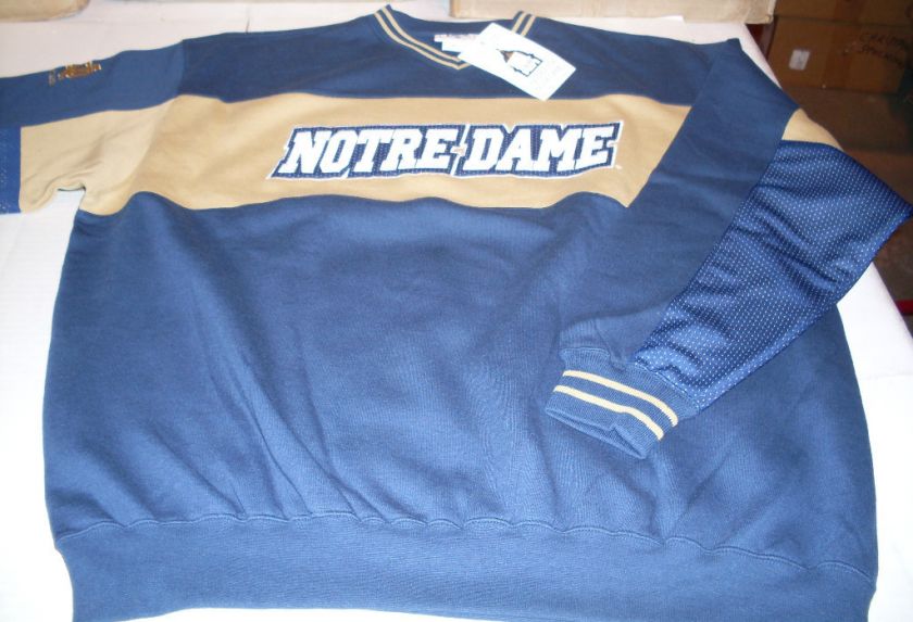   NWT CREW NECK SWEATSHIRT   NOTRE DAME FIGHTING IRISH   LARGE  